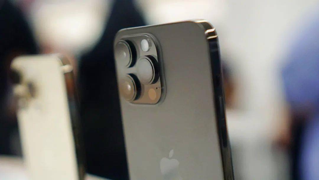 苹果x皇帝版参数:iPhone 15 Pro 设计图来了，五大升级抢先看